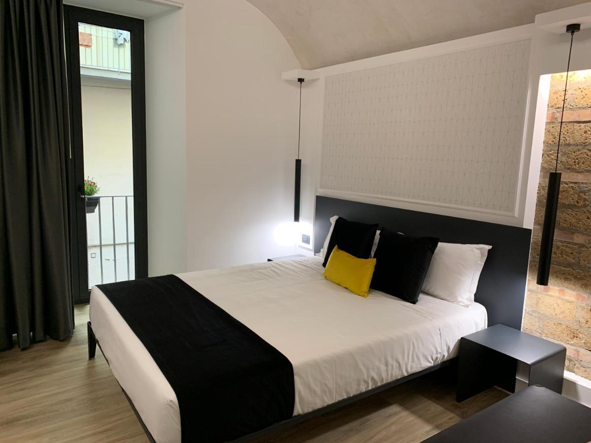 Toledo Boutique Rooms Naples Exterior photo