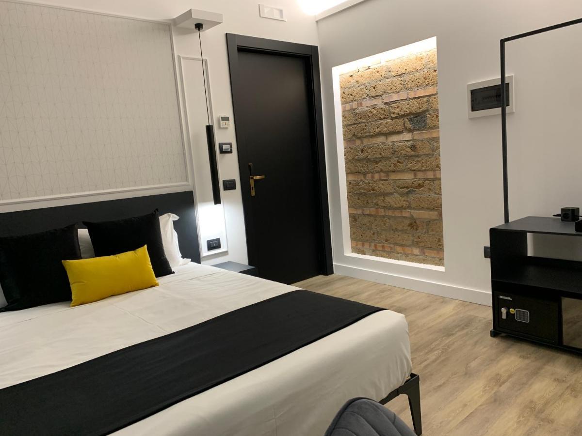 Toledo Boutique Rooms Naples Exterior photo