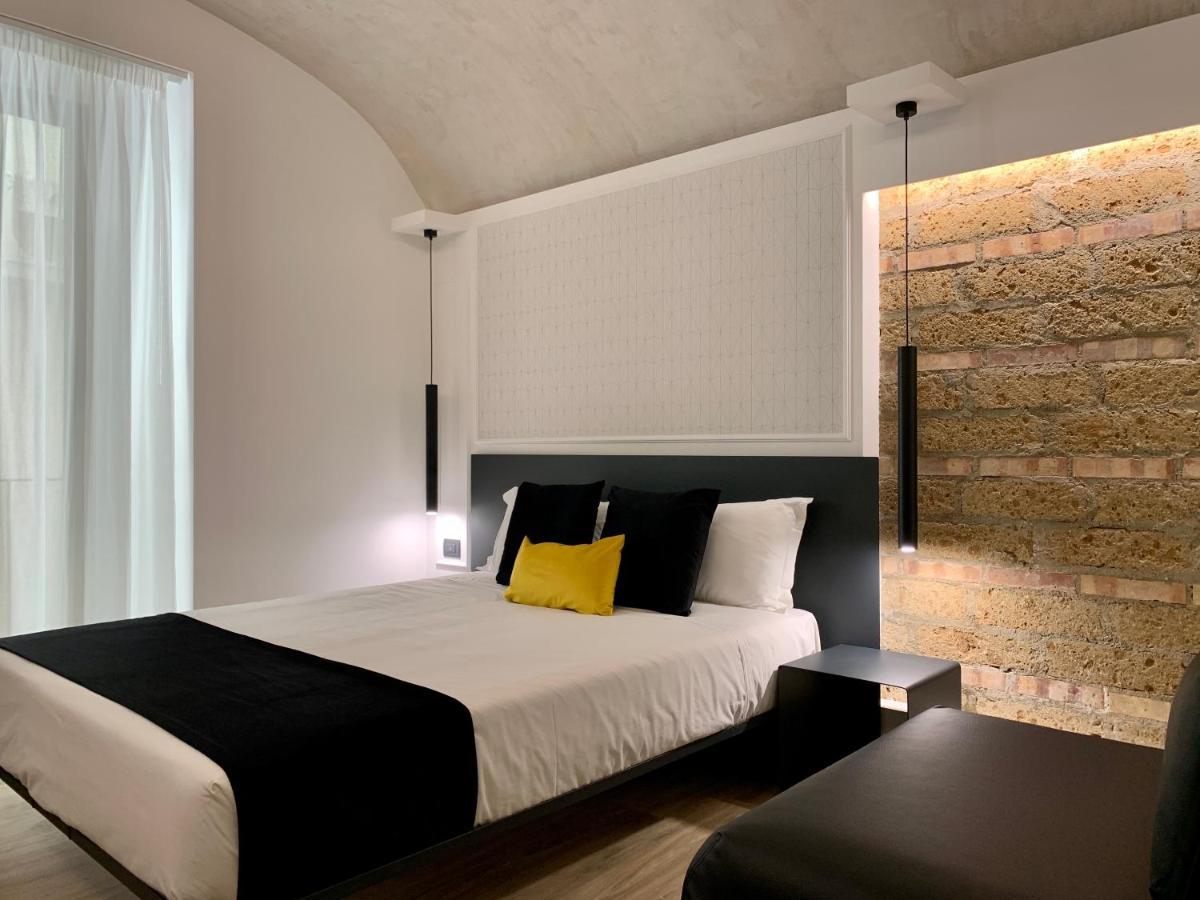 Toledo Boutique Rooms Naples Exterior photo